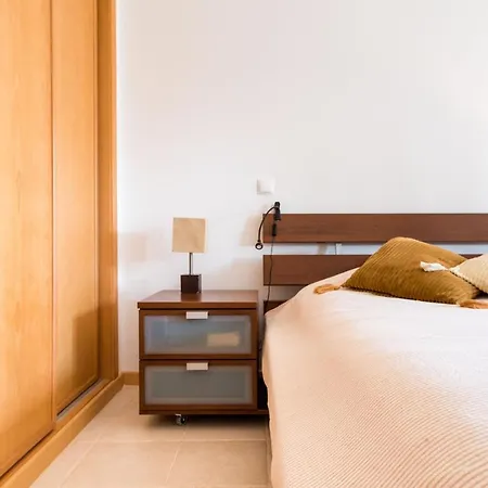 Palm Village Apartment *
